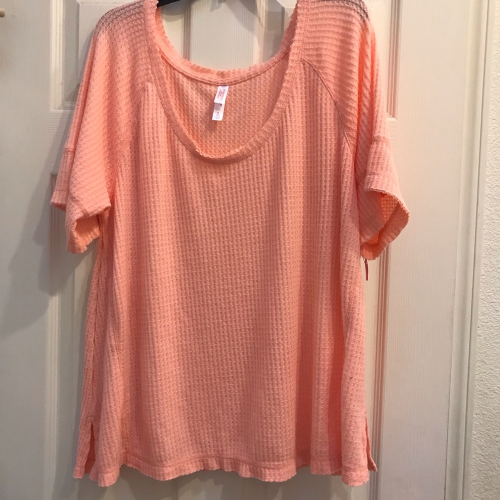 Xhilaration blouse size XL color peach